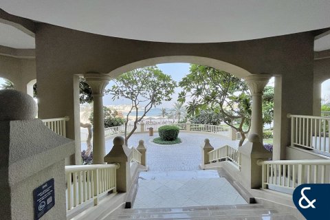 דירה למכירה ב Palm Jumeirah, Dubai, איחוד האמירויות 2 חדרי שינה, 147 מ"ר, מספר 666438 - תמונה 18