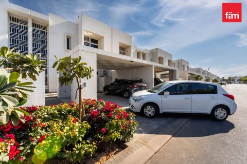 Dubai, UAE의 임대용 타운하우스 침실 3개, 187.2제곱미터 번호 691514 - 사진 3