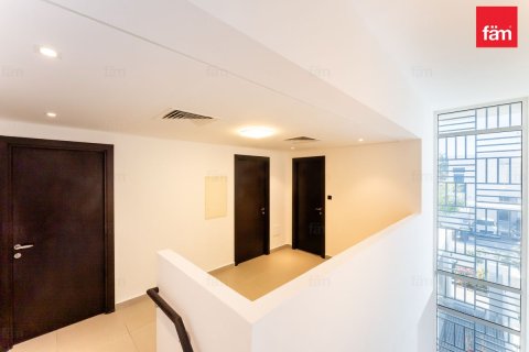 Dubai, UAE의 임대용 타운하우스 침실 3개, 187.2제곱미터 번호 691514 - 사진 14