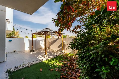 Dubai, UAE의 임대용 타운하우스 침실 3개, 187.2제곱미터 번호 691514 - 사진 6