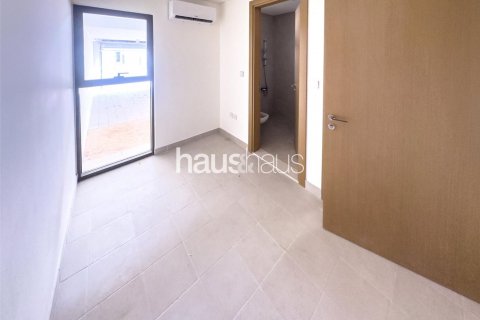 Řadový dům v Al Furjan, Dubai, SAE 4 ložnice, 303 m² Č.: 625506 - fotografie 17