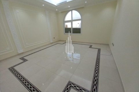 Vila v Shakhbout City, Abu Dhabi, SAE 9 ložnice, 789.7 m² Č.: 549024 - fotografie 8