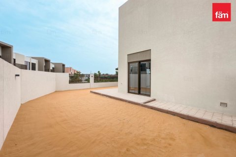 Villa til salgs i Dubai, Emiratene 4 soverom, 241.5 kvm Nr. 686101 - Foto 13