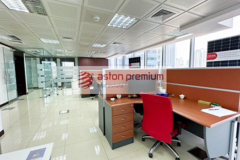 Oficiu de vânzare în Jumeirah Lake Towers, Dubai, EAU 144.6 mp.  №670303 - poză 3