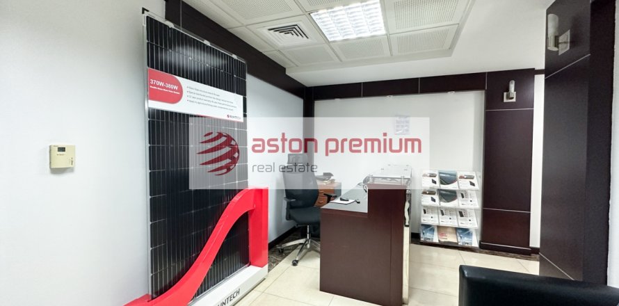 Oficiu în Jumeirah Lake Towers, Dubai, EAU 144.6 mp.  №670303