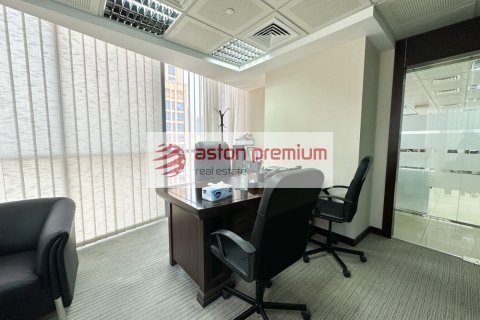 Oficiu de vânzare în Jumeirah Lake Towers, Dubai, EAU 144.6 mp.  №670303 - poză 4