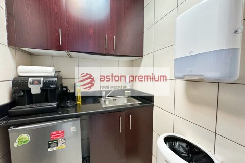 Oficiu de vânzare în Jumeirah Lake Towers, Dubai, EAU 144.6 mp.  №670303 - poză 9