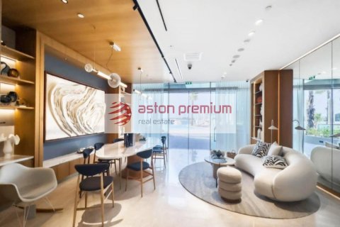 Leilighet til salgs i Palm Jumeirah, Dubai, Emiratene 2 soverom, 130.6 kvm Nr. 670307 - Foto 1