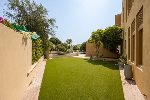 Villa para arrendamento em Arabian Ranches, Dubai, EAU 7 quartos, 1072.57 m2 № 750072 - foto 25