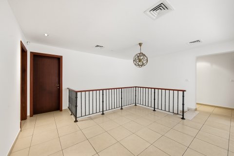 Villa para arrendamento em Arabian Ranches, Dubai, EAU 7 quartos, 1072.57 m2 № 750072 - foto 13