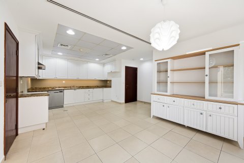 Villa para arrendamento em Arabian Ranches, Dubai, EAU 7 quartos, 1072.57 m2 № 750072 - foto 15