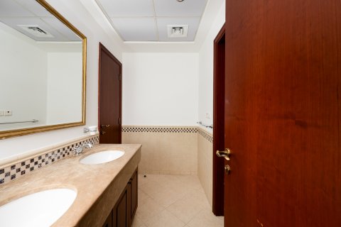 Villa para arrendamento em Arabian Ranches, Dubai, EAU 7 quartos, 1072.57 m2 № 750072 - foto 12