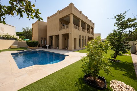 Villa para arrendamento em Arabian Ranches, Dubai, EAU 7 quartos, 1072.57 m2 № 750072 - foto 27