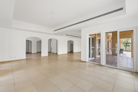 Villa para arrendamento em Arabian Ranches, Dubai, EAU 7 quartos, 1072.57 m2 № 750072 - foto 8