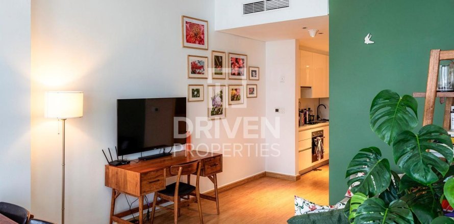 Apartman u Business Bay, Dubai, UAE 61.32 m2, 1 soba Br. 743001