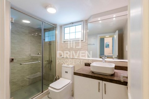 Vilë në Al Barsha, Dubai, Emiratet e Bashkuara Arabe 4 dhoma gjumi, 311 m2. № 603573 - Foto 22