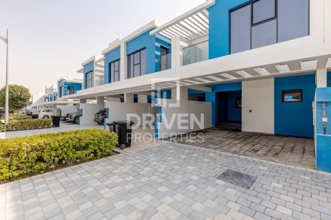 Üürile anda ridamaja asukohaga Damac Lagoons, Dubai, AÜE: 3 magamistoaga, 192 m² Nr 655256 - pilt 1