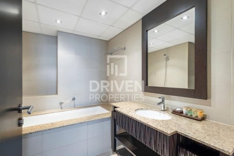 Huoneisto Palm Jumeirah, Dubai, Arabiemiraatit 2 makuuhuonetta, 164 m2 № 655260 - kuva 14