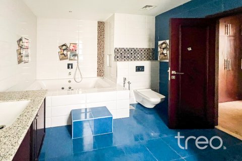 Villa en venta en The Villa, Dubai, EAU 6 dormitorios, 789.68 m2 № 755408 - foto 23