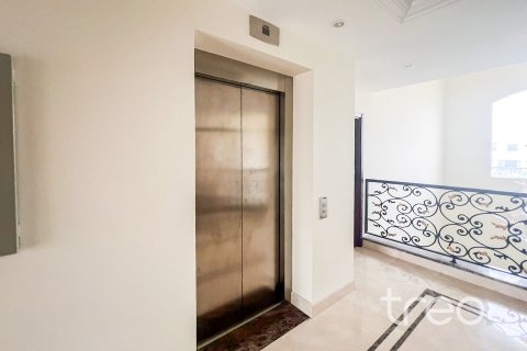 Villa en venta en The Villa, Dubai, EAU 6 dormitorios, 789.68 m2 № 755408 - foto 15