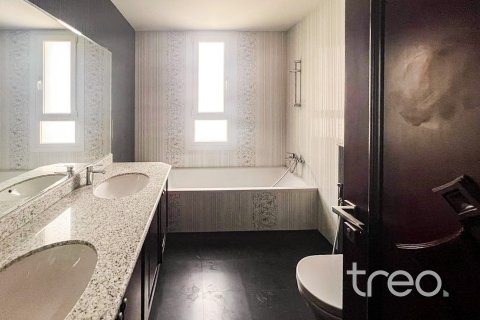 Villa en venta en The Villa, Dubai, EAU 6 dormitorios, 789.68 m2 № 755408 - foto 13