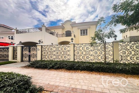 Villa en venta en The Villa, Dubai, EAU 6 dormitorios, 789.68 m2 № 755408 - foto 2