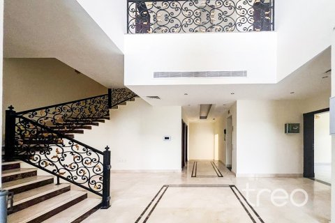Villa en venta en The Villa, Dubai, EAU 6 dormitorios, 789.68 m2 № 755408 - foto 9
