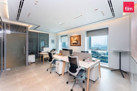 Oficina en venta en Sheikh Zayed Road, Dubai, EAU 130.9 m2 № 723075 - foto 5