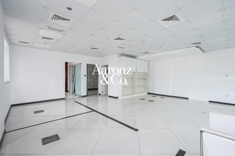 Снять в аренду офис в Бизнес-Бэй, Дубай, ОАЭ 110м2, № 729890 - фото 4