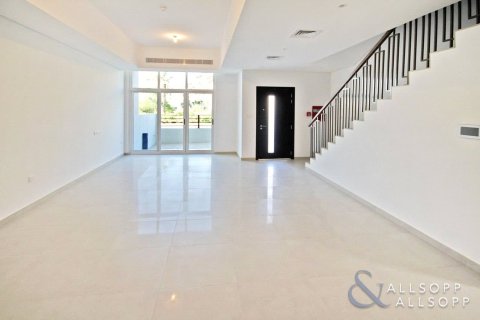 Kaupunkipientalo Jumeirah Village Circle, Dubai, Arabiemiraatit 4 makuuhuonetta, 345 m2 № 667495 - kuva 3