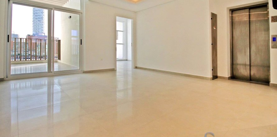 Kaupunkipientalo Jumeirah Village Circle, Dubai, Arabiemiraatit 4 makuuhuonetta, 345 m2 № 667495