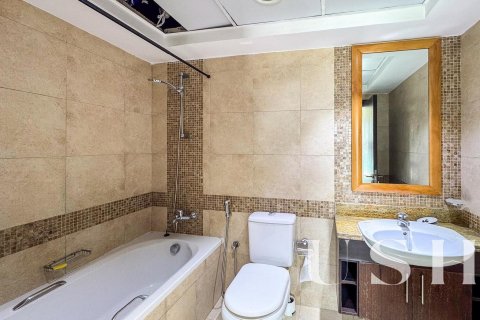 Apartment sa The Views, Dubai, UAE 1 silid-tulugan, 79 sq.m. № 621062 - larawan 16