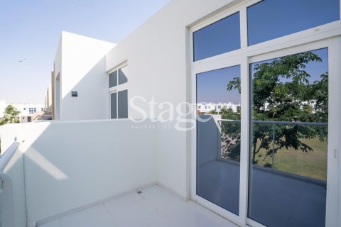 Dubai, BAE’de satılık sıra ev 4 yatak odası, 112 m&sup2; No 758274 - fotoğraf 11
