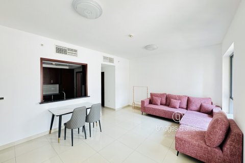 Снять в аренду квартиру в Даунтаун Дубай (Даунтаун Бурдж Дубай), ОАЭ 1 спальня, 74м2, № 693462 - фото 2