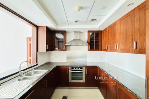 Снять в аренду квартиру в Даунтаун Дубай (Даунтаун Бурдж Дубай), ОАЭ 1 спальня, 74м2, № 693462 - фото 4