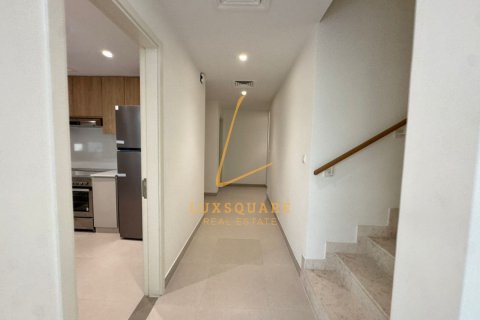 Villa sa Dubai South (Dubai World Central), Dubai, UAE 4 silid-tulugan, 323 sq.m. № 693460 - larawan 14