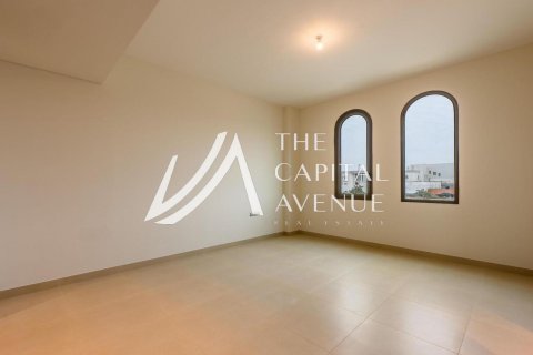 Villa in Khalifa City, Abu Dhabi, UAE 5 bedrooms, 428 sq.m. № 604917 - photo 13