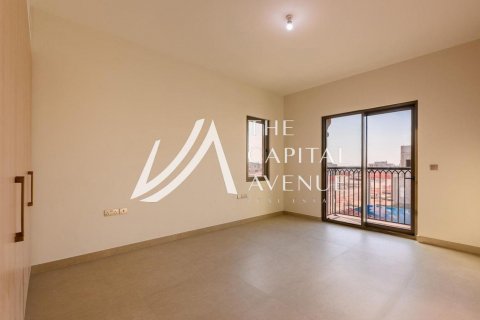 Villa in Khalifa City, Abu Dhabi, UAE 5 bedrooms, 428 sq.m. № 604917 - photo 7