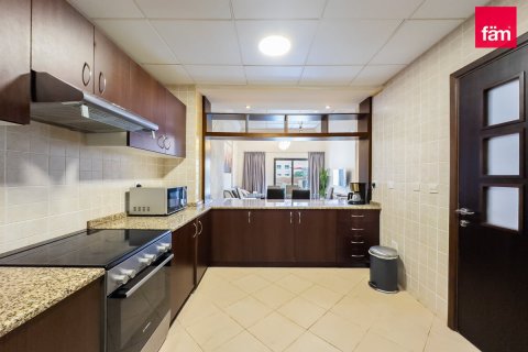 Dvoupatrový byt v Palm Jumeirah, Dubai, SAE 3 ložnice, 292.8 m² Č.: 539031 - fotografie 20