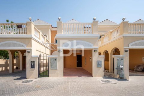 Купить таунхаус в Jumeirah Village Triangle, Дубай, ОАЭ 2 спальни, 180м2, № 614696 - фото 15