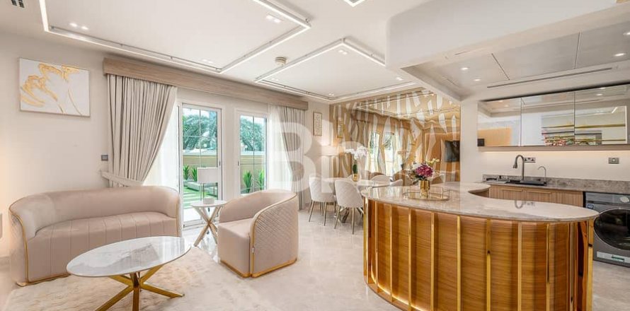 Таунхаус в Jumeirah Village Triangle, Дубай, ОАЭ 2 спальни, 180м2 № 614696