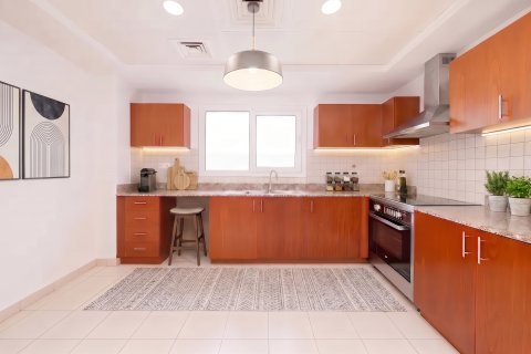 Villa zum Verkauf in Dubai, VAE 6 Schlafzimmer, 628 m2 Nr. 761007 - Foto 9