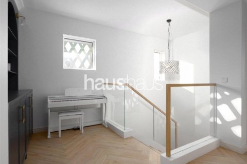 Vila di Arabian Ranches, Dubai, UEA 5 kamar tidur, 413 m2 nomor 625179 - foto 10