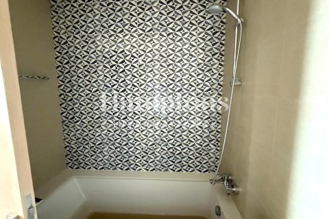 Appartement te huur in Mina Rashid, Dubai, VAE 3 slaapkamers, 152.59968071 vr.m., nr 651241 - foto 6