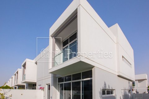 Řadový dům v Dubai, SAE 3 ložnice, 271.8 m² Č.: 571940 - fotografie 22