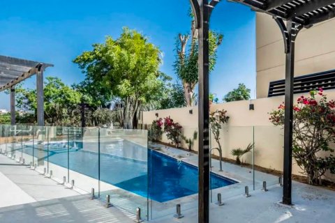 Villa para arrendamento em Meadows, Dubai, EAU 5 quartos, 78.87 m2 № 753732 - foto 21
