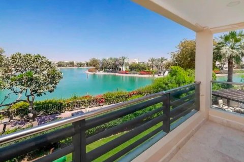 Villa para arrendamento em Meadows, Dubai, EAU 5 quartos, 78.87 m2 № 753732 - foto 13