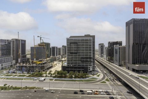 Apartment in Business Bay, Dubai, UAE 1 bedroom, 64 sq.m. № 633018 - photo 17