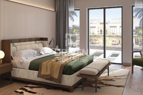 Villetta a schiera in vendita a Dubai Land, Dubai, EAU 5 camere da letto, 229 mq. № 683203 - foto 2