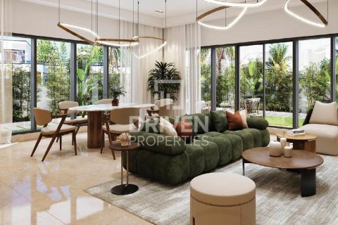Villetta a schiera in vendita a Dubai Land, Dubai, EAU 5 camere da letto, 229 mq. № 683203 - foto 1